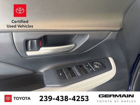 Used 2025 Toyota Grand Highlander FWD image 17