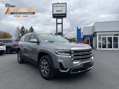 Used 2023 GMC Acadia SLE w/ Driver Convenience Package