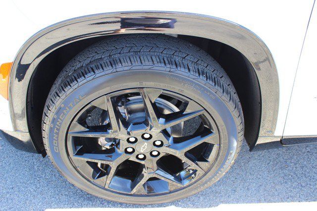 Used 2026 Chevrolet Traverse RS AWD/4WD image 3