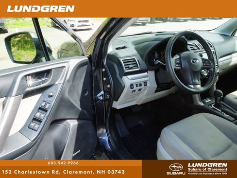 Used 2016 Subaru Forester 2.5i Touring w/ Eyesight & Navigation System AWD/4WD image 10