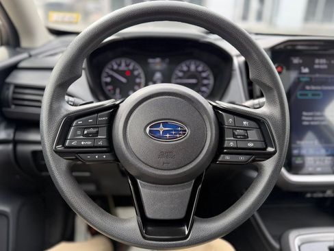 Used 2024 Subaru Crosstrek 2.0i Premium image 9