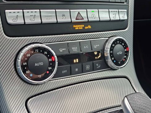 Used 2018 Mercedes-Benz SLC 300 image 30