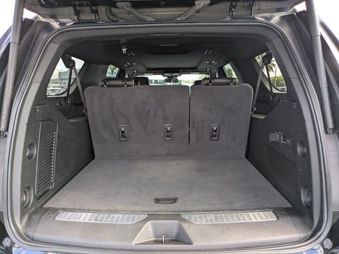 Used 2023 GMC Yukon XL AT4 w/ AT4 Premium Package image 13