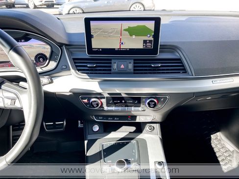 Used 2018 Audi SQ5 Prestige w/ Prestige Package image 16