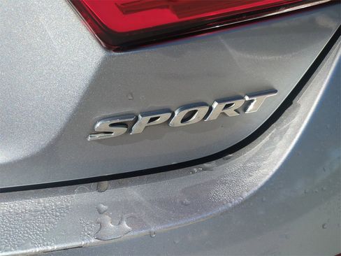 Used 2020 Honda Accord Sport image 15