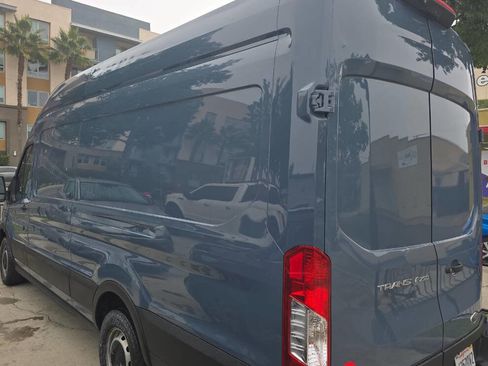 Used 2019 Ford Transit 250 148 High Roof Extended image 4