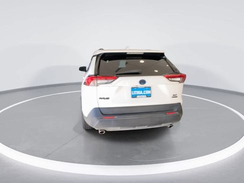 Used 2019 Toyota RAV4 XLE w/ Convenience Package AWD/4WD image 7