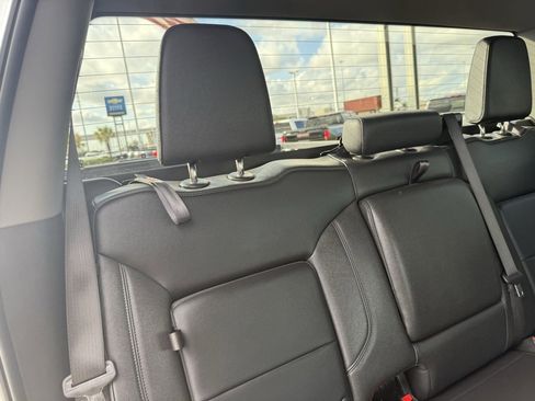 Used 2024 GMC Sierra 1500 SLT image 37