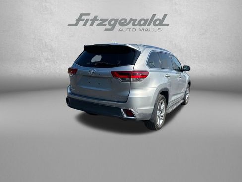 Used 2019 Toyota Highlander Limited AWD/4WD image 8