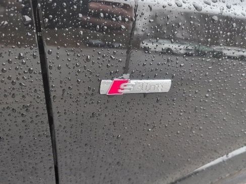 Used 2016 Audi Q3 2.0T Prestige w/ Prestige Package image 16