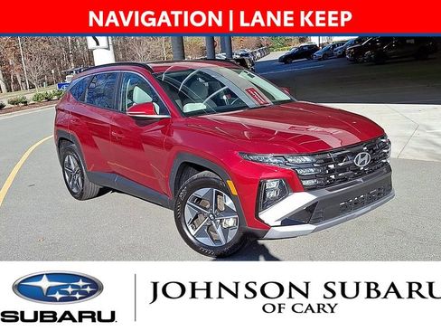 Used 2025 Hyundai Tucson SEL image 2