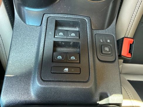 Used 2024 Ford Bronco Wildtrak AWD/4WD image 19