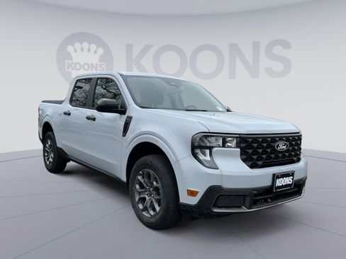 New 2025 Ford Maverick XLT w/ XLT Luxury Package image 10