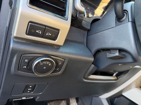 Used 2022 Ford F250 Lariat w/ Lariat Value Package image 12
