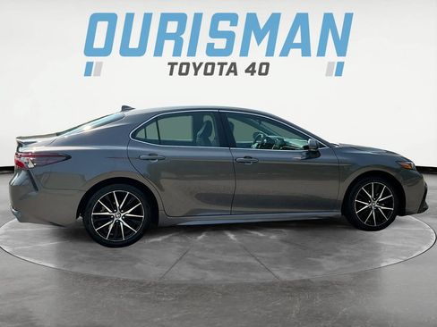Used 2024 Toyota Camry SE FWD image 8
