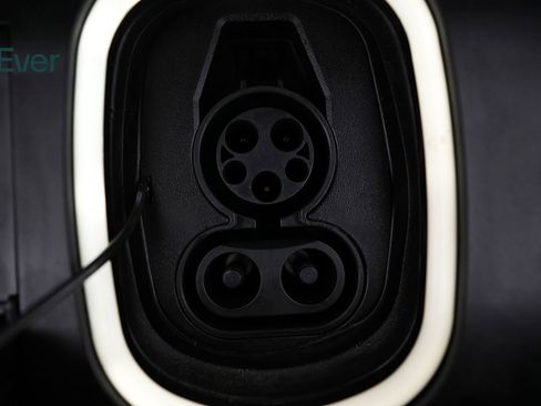 Used 2024 Cadillac Lyriq Sport w/ LPO, Floor Liner Package AWD/4WD image 10