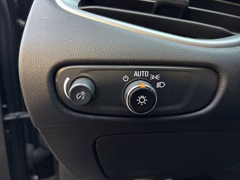 Used 2023 Chevrolet Malibu LT image 18