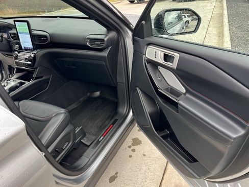 Used 2023 Ford Explorer ST w/ Equipment Group 401A image 30