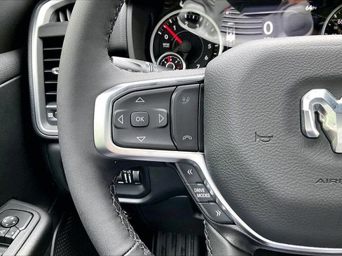 New 2026 RAM 1500 4x4 Crew Cab image 27