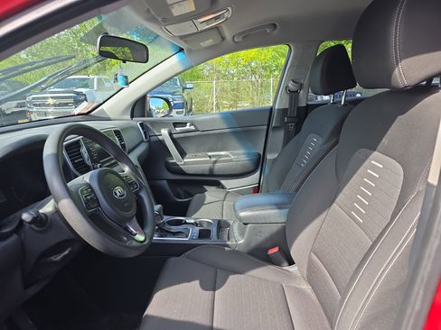 Used 2018 Kia Sportage LX AWD/4WD image 12