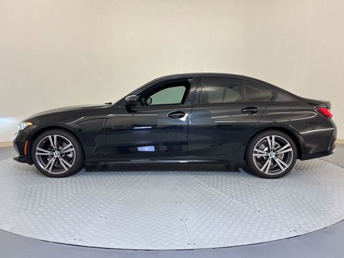 Used 2023 BMW 330i Sedan image 2