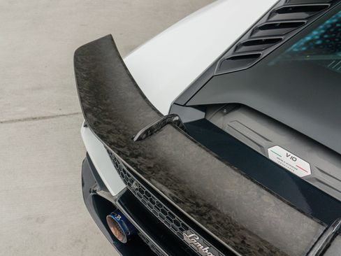 Used 2020 Lamborghini Huracan EVO image 45