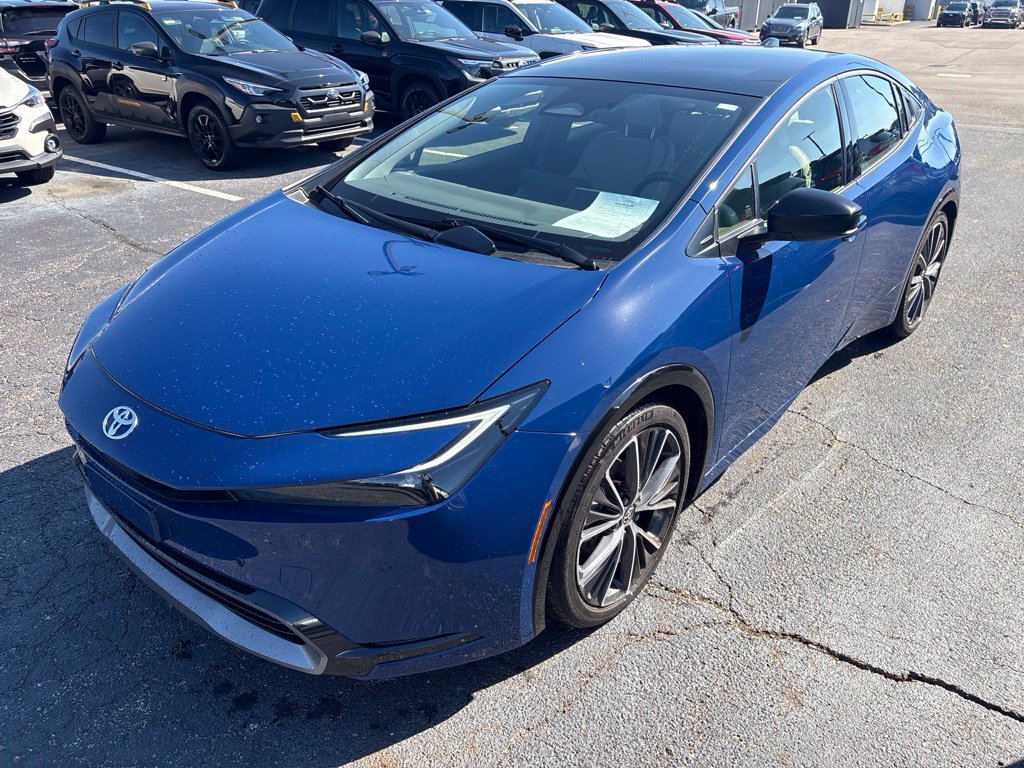 Used 2026 Toyota Prius XLE FWD image 6