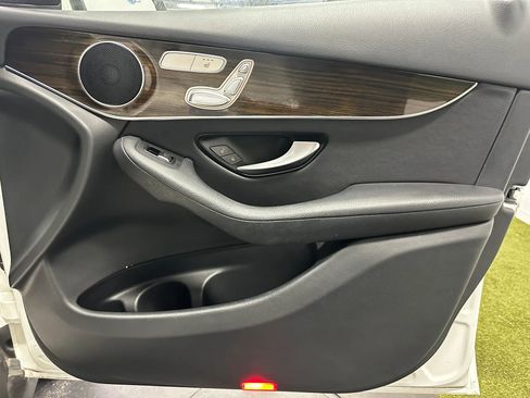 Used 2017 Mercedes-Benz GLC 300 image 26