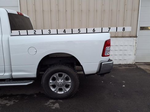 Used 2024 RAM 2500 Big Horn w/ Bed Utility Group image 5