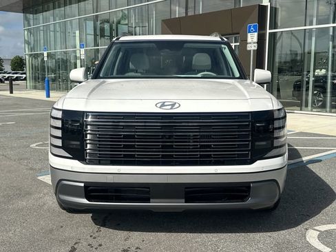 Used 2026 Hyundai Palisade SEL Premium FWD image 3