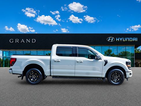 Used 2024 Ford F150 XLT w/ Equipment Group 302A MID RWD image 7