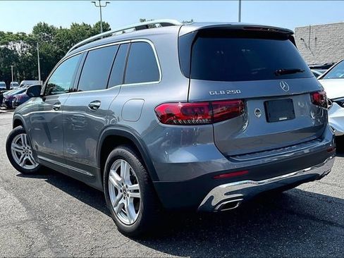 Used 2023 Mercedes-Benz GLB 250 4MATIC image 3