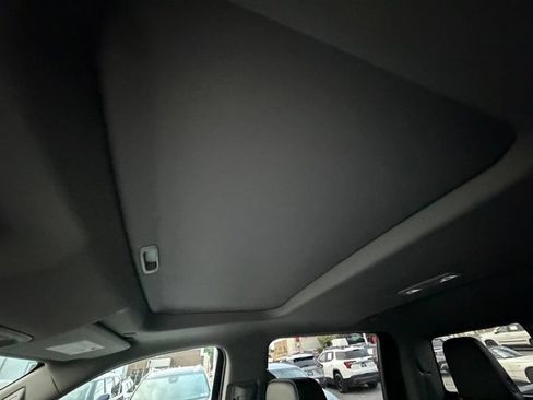 Used 2024 GMC Sierra 1500 Denali w/ Technology Package AWD/4WD image 45