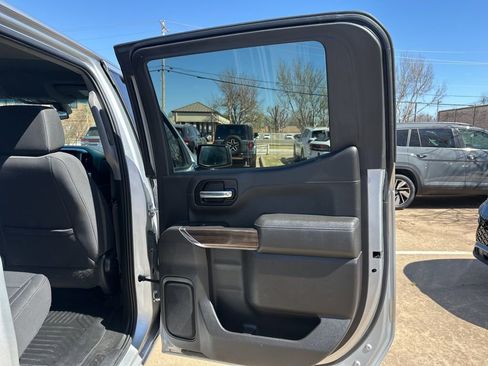 Used 2020 Chevrolet Silverado 1500 RST w/ Texas Edition AWD/4WD image 17