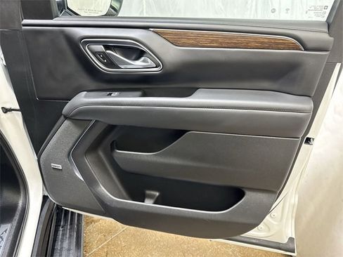 Certified 2024 Chevrolet Suburban High Country image 34