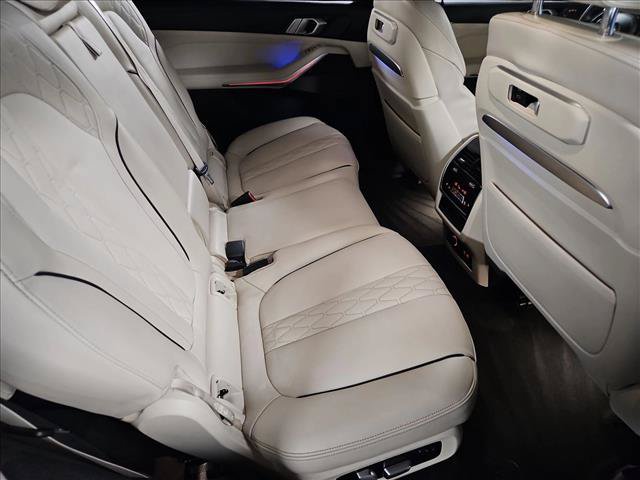 Certified 2025 BMW X7 xDrive40i w/ M Sport Package AWD/4WD image 20