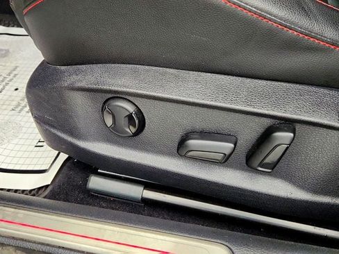 Used 2017 Volkswagen GTI SE FWD image 12