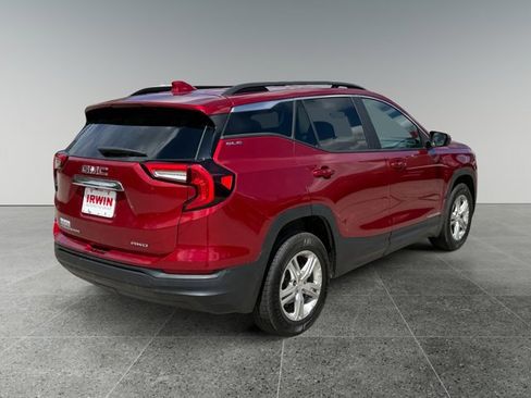 Used 2022 GMC Terrain SLE w/ Driver Convenience Package AWD/4WD image 5