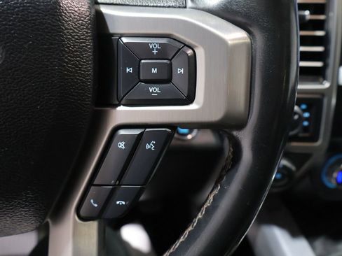 Used 2019 Ford F150 Platinum w/ Equipment Group 701A Luxury AWD/4WD image 40