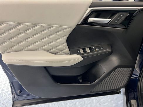 Used 2023 Mitsubishi Outlander SEL 40th Anniversary image 12