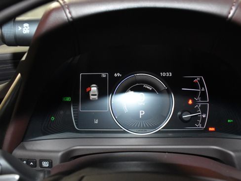 Used 2019 Lexus ES 300h Ultra Luxury w/ Accessory Package FWD image 15