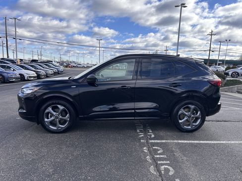 Used 2023 Ford Escape ST-Line w/ Tech Pack #1 image 4
