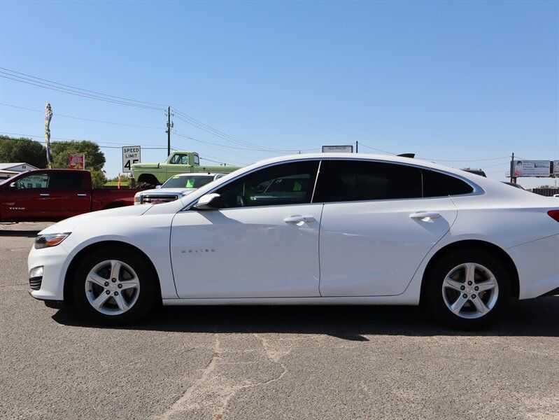 Used 2020 Chevrolet Malibu LS w/ Driver Confidence Package II FWD image 9