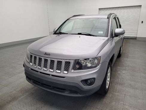 Used 2017 Jeep Compass Latitude image 15