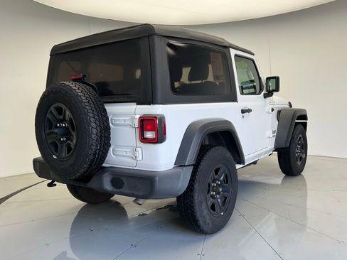 Used 2021 Jeep Wrangler Sport image 3