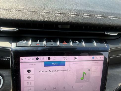 Used 2023 Jeep Grand Cherokee Limited image 22