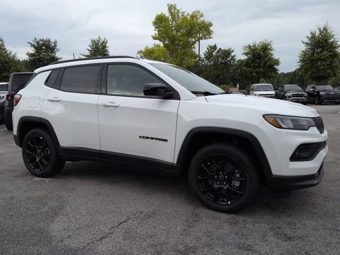 New 2026 Jeep Compass Latitude AWD/4WD image 2