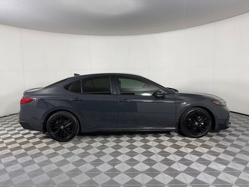 Used 2026 Toyota Camry SE w/ Convenience Package FWD image 5