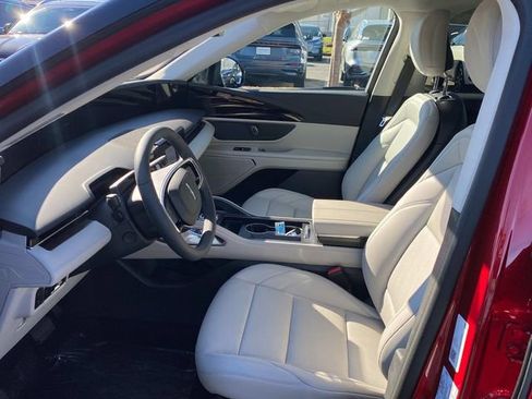 New 2026 Lincoln Nautilus Premier image 9