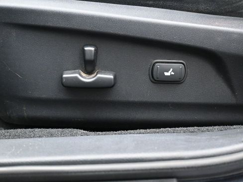 Used 2011 Subaru Outback 2.5i Premium image 10